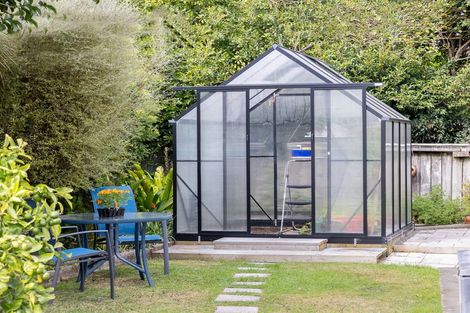 Photo of property in 15 Belvedere Avenue, Waikanae, 5036