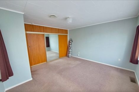 Photo of property in 17a Manu Crescent, Upper Vogeltown, New Plymouth, 4310