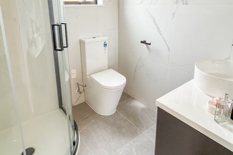 Photo of property in 2 Hayley Court, Wainui, Silverdale, 0992