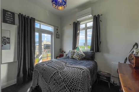 Photo of property in 39 Pipiroa Road, Ngatea, 3503