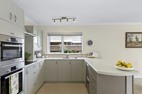 Photo of property in 31b Wai-iti Crescent, Woburn, Lower Hutt, 5010
