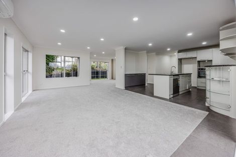 Photo of property in 10 Savina Court, Flat Bush, Auckland, 2019