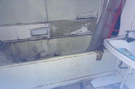 Photo of property in Snapper Point, 192 Evans Bay Parade, Roseneath, Wellington, 6021