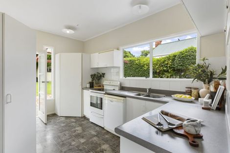 Photo of property in 3 Saint Leonards Road, Devonport, Auckland, 0624
