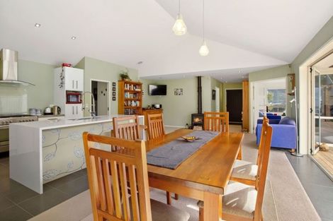 Photo of property in 197 Woodman Drive, Tawa, Wellington, 5028