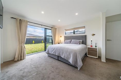 Photo of property in 4 Fenwick Crescent, Wallaceville, Upper Hutt, 5018