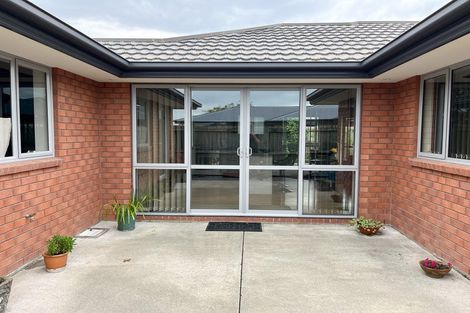 Photo of property in 1 Stanwood Grove, Darfield, 7510