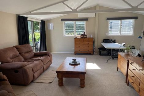 Photo of property in 68a Marae O Rehia Road, Karioitahi, Waiuku, 2683