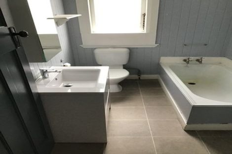 Photo of property in 17 Queen Street, Cambridge, 3434