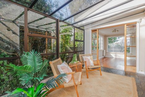 Photo of property in 15 Hardie Street, Hokowhitu, Palmerston North, 4410