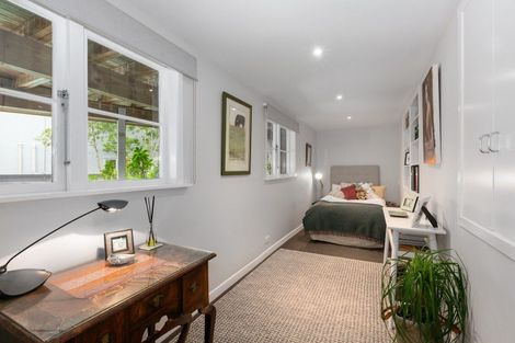 Photo of property in 15 Kowhai Street, Eastbourne, Lower Hutt, 5013