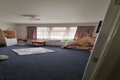 Photo of property in 28 Gibbons Street, Upper Hutt Central, Upper Hutt, 5018