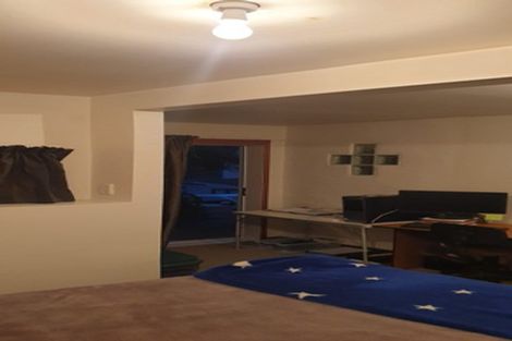 Photo of property in 28 Compton Street, Hillcrest, Auckland, 0627