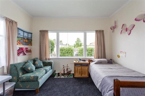 Photo of property in 5 Cassino Crescent, Onekawa, Napier, 4110