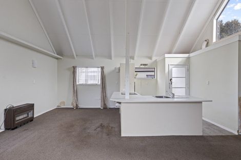Photo of property in 9a Brierley Place, Marfell, New Plymouth, 4310