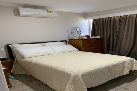 Photo of property in 21 Hill Road, Hillpark, Auckland, 2102