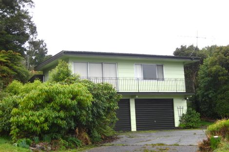 Photo of property in 10 Taku Street, Moana, 7872