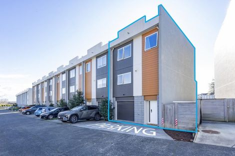 Photo of property in 101 Bordeaux Parade, Te Atatu South, Auckland, 0610