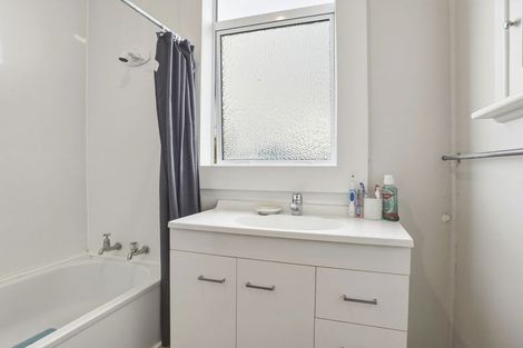 Photo of property in 7 Ovenden Street, Owaka, 9535