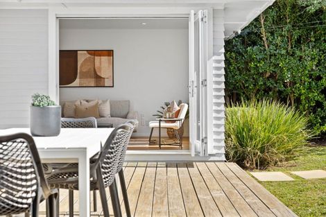 Photo of property in 34c Toru Street, Te Atatu Peninsula, Auckland, 0610