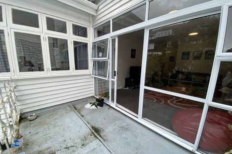 Photo of property in 4a Easdale Street, Kelburn, Wellington, 6012