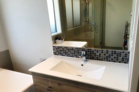 Photo of property in 132 Hillpark Drive, Pokeno, 2402