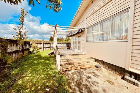 Photo of property in 32 Marne Road, Papakura, 2110