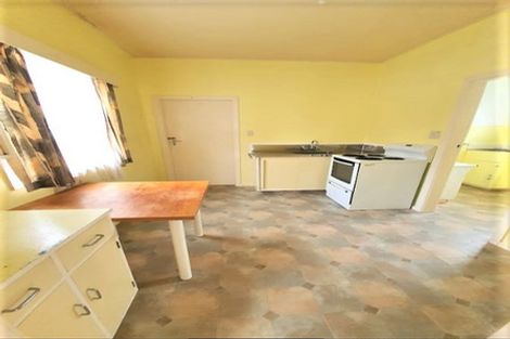 Photo of property in 8 Phillip Street, Johnsonville, Wellington, 6037