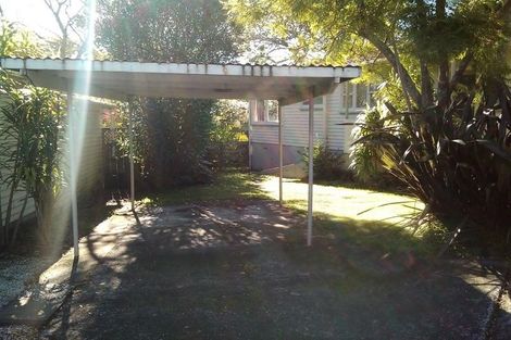 Photo of property in 2/104 Exmouth Road, Northcote, Auckland, 0627