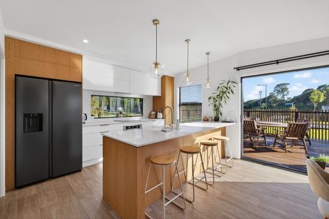 Photo of property in 14 Hayward Place, Ohauiti, Tauranga, 3112