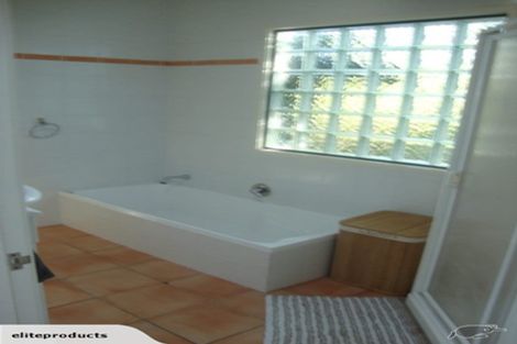 Photo of property in 12 Clinton Road, Tawharanui Peninsula, Warkworth, 0986