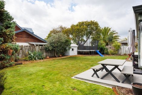 Photo of property in 127 Summerhill Drive, Fitzherbert, Palmerston North, 4410
