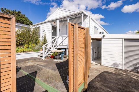 Photo of property in 17 Tui Grove, Paihia, 0200