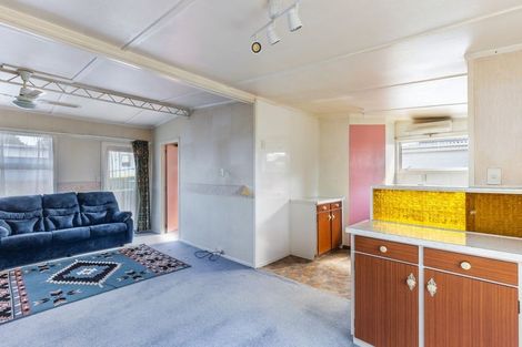 Photo of property in 90 Rangatira Drive, Mangakino, 3421