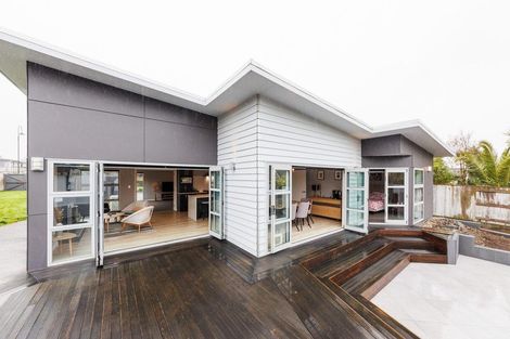 Photo of property in 7 Galea Grove, Kelvin Grove, Palmerston North, 4414