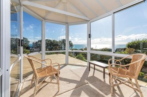 Photo of property in 1420 Whangaparaoa Road, Army Bay, Whangaparaoa, 0930