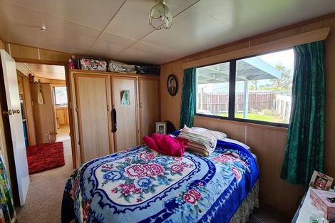 Photo of property in 13 Hickey Place, Opunake, 4616