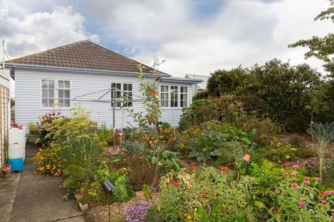 Photo of property in 10 Alexandra Street, Dannevirke, 4930
