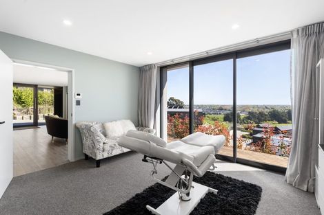 Photo of property in 13 Redmund Spur Road, Kennedys Bush, Christchurch, 8025