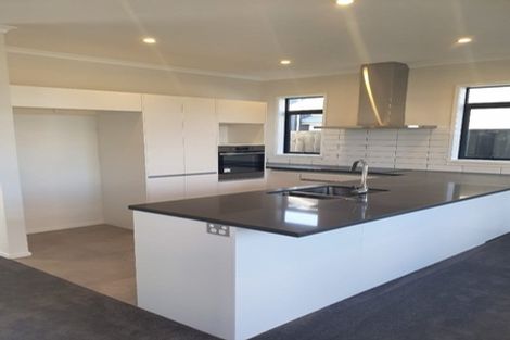 Photo of property in 24 Piripono Crescent, Pukekohe, 2120