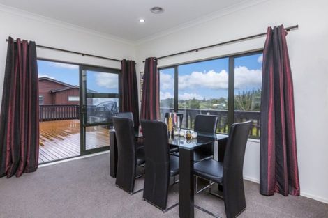 Photo of property in 90 Kirton Drive, Riverstone Terraces, Upper Hutt, 5018