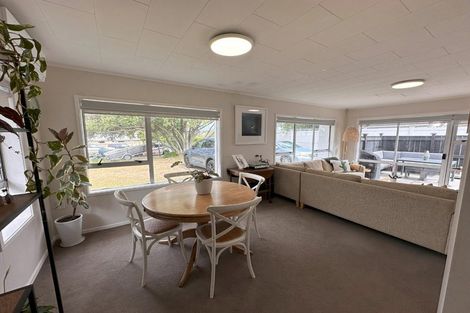 Photo of property in 1/10 Salem Place, Torbay, Auckland, 0630