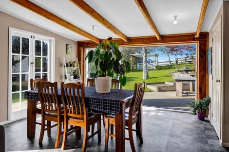 Photo of property in 295 Skinner Road, Bird Road, Stratford, 4393