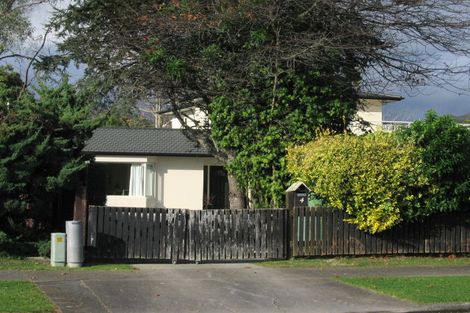 Photo of property in 4 Nimmo Avenue West, Waikanae, 5036