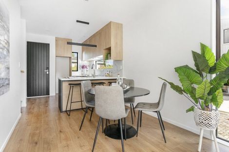 Photo of property in 1/7 Cedar Heights Avenue, Massey, Auckland, 0614