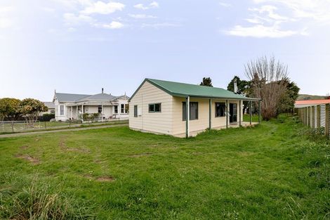 Photo of property in 39 Mclean Street, Woodville, 4920