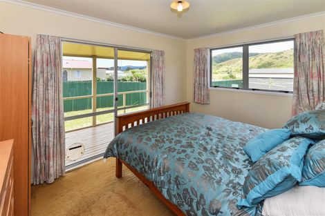 Photo of property in 30 Cordyline Road, Port Waikato, Tuakau, 2695