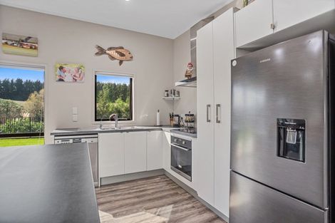 Photo of property in 72 Lund Road, Aongatete, Katikati, 3178