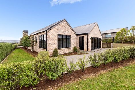 Photo of property in 1 Te Kaka Place, Omokoroa, 3114