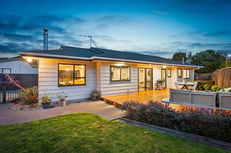 Photo of property in 37 Campbell Avenue, Paraparaumu, 5032